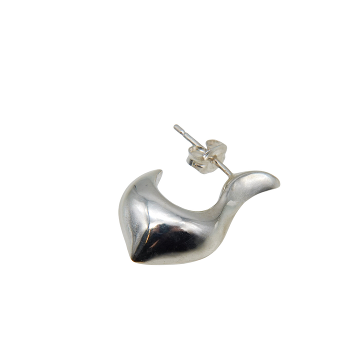 KĀNTI / Fang earring