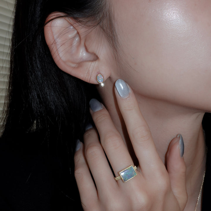 Crystal opal oval×diamond stud earrings