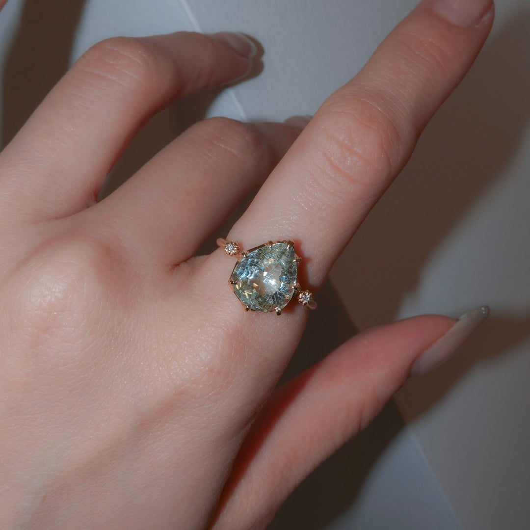 1911_Limonite in Topaz