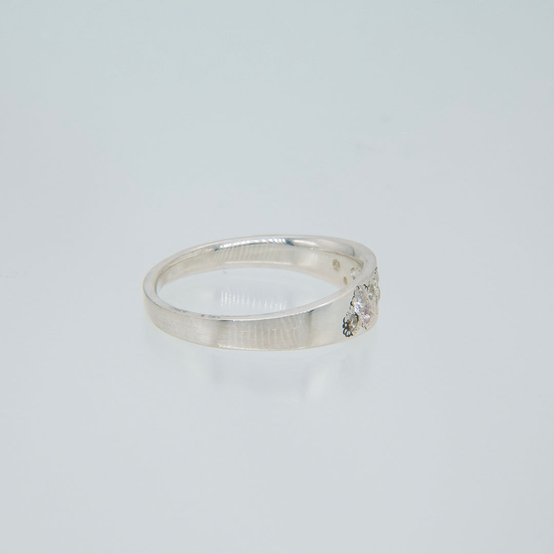 Kao Ring (White)