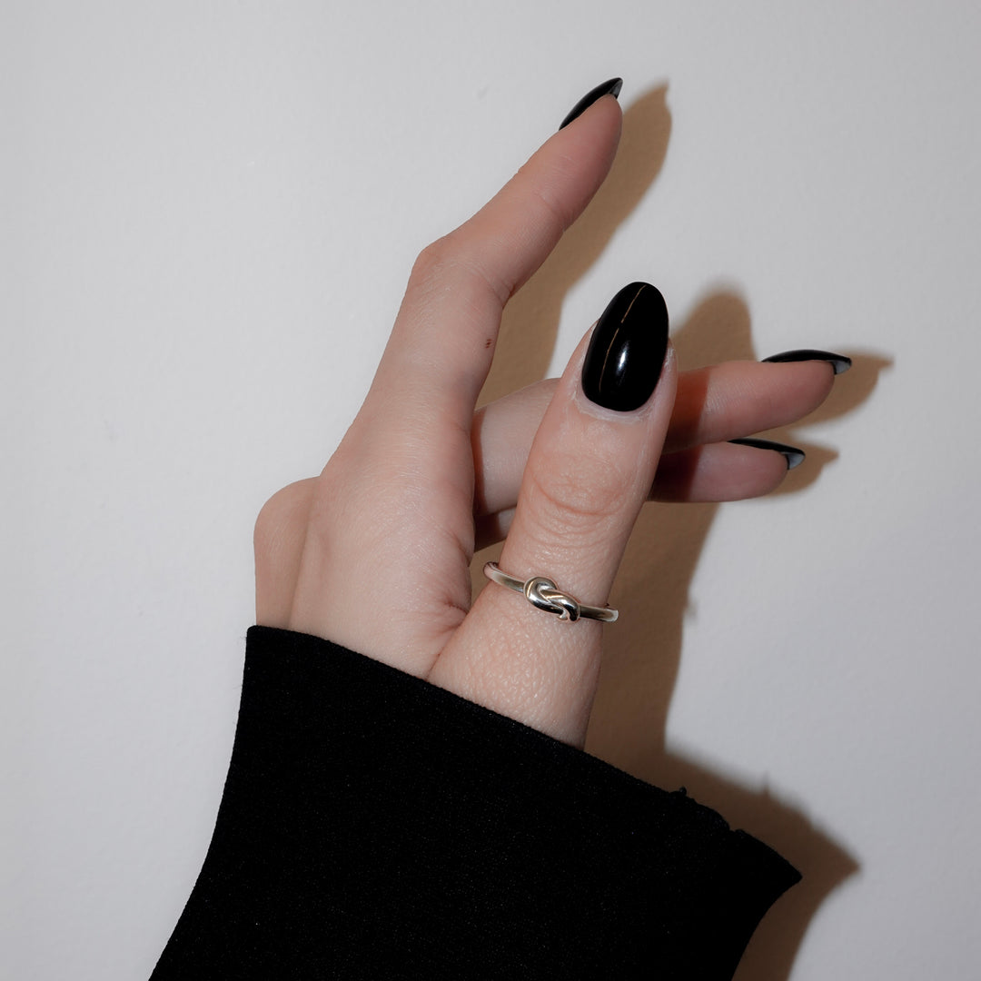 "Knot" ring (SILVER)