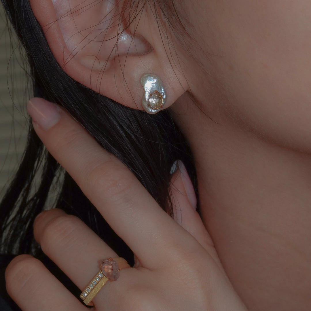 Katamimi pierced 58