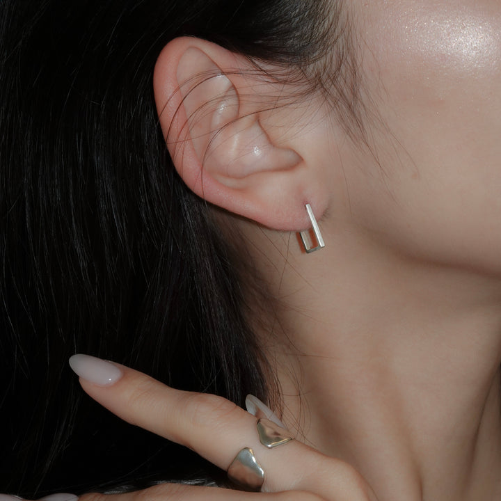 BOX THIN pierced earring