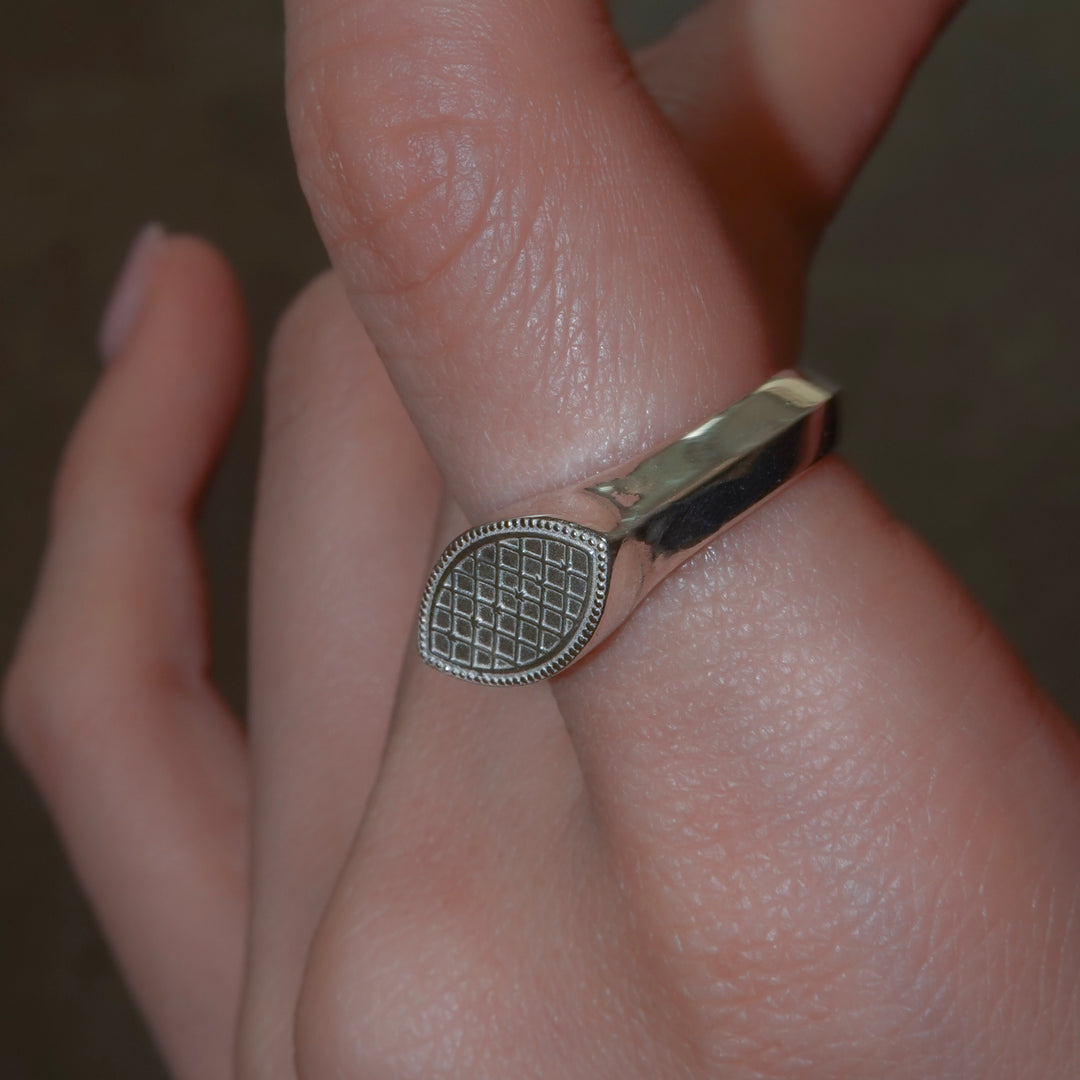 class ring-03