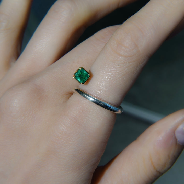 Limited piece Silver 18K Emerald Diamond Ring