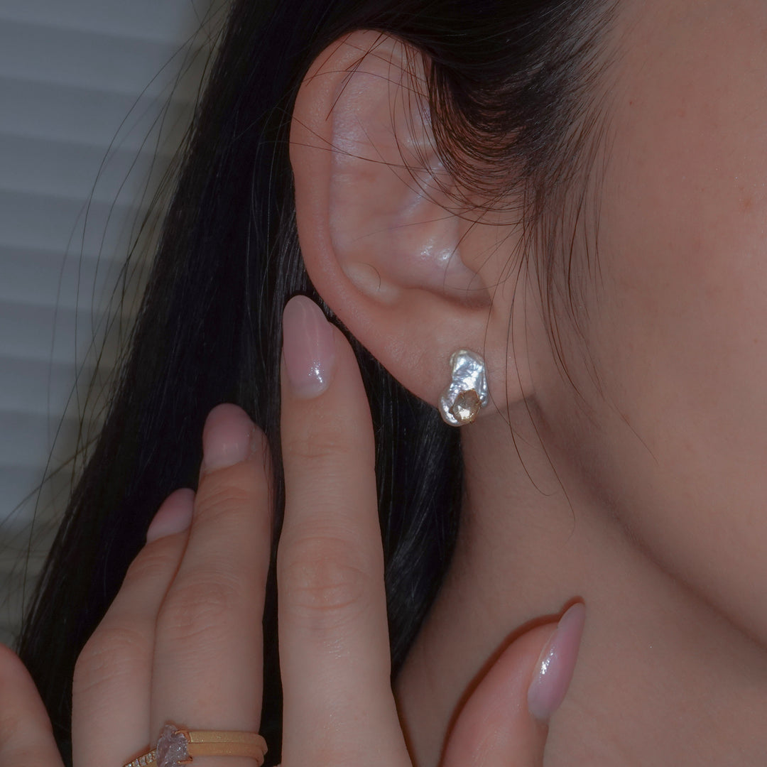 Katamimi pierced 58