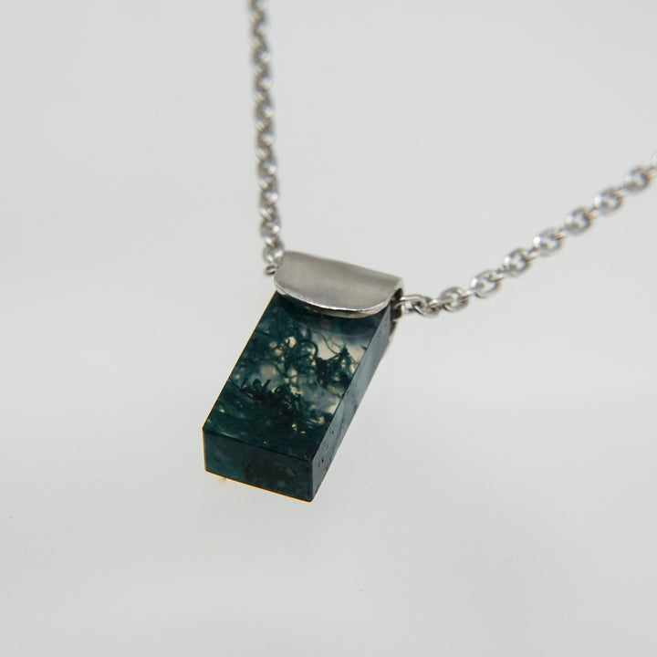 HASAMU necklace gemstone square