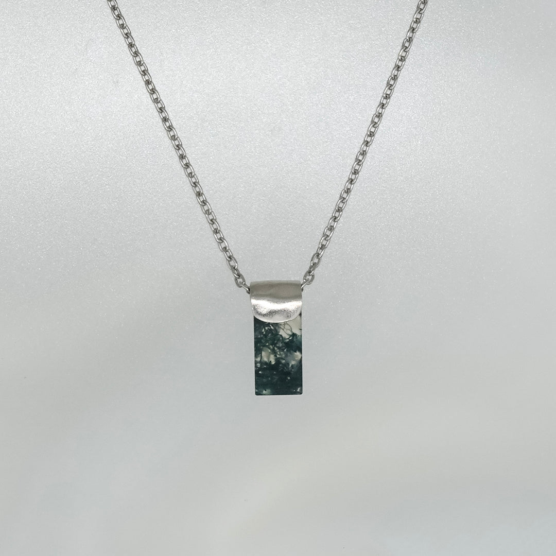 HASAMU necklace gemstone square