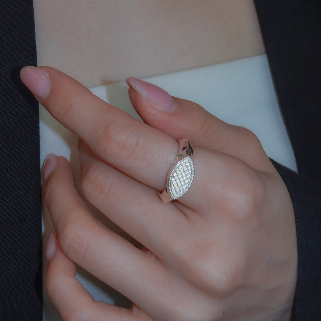 class ring-03