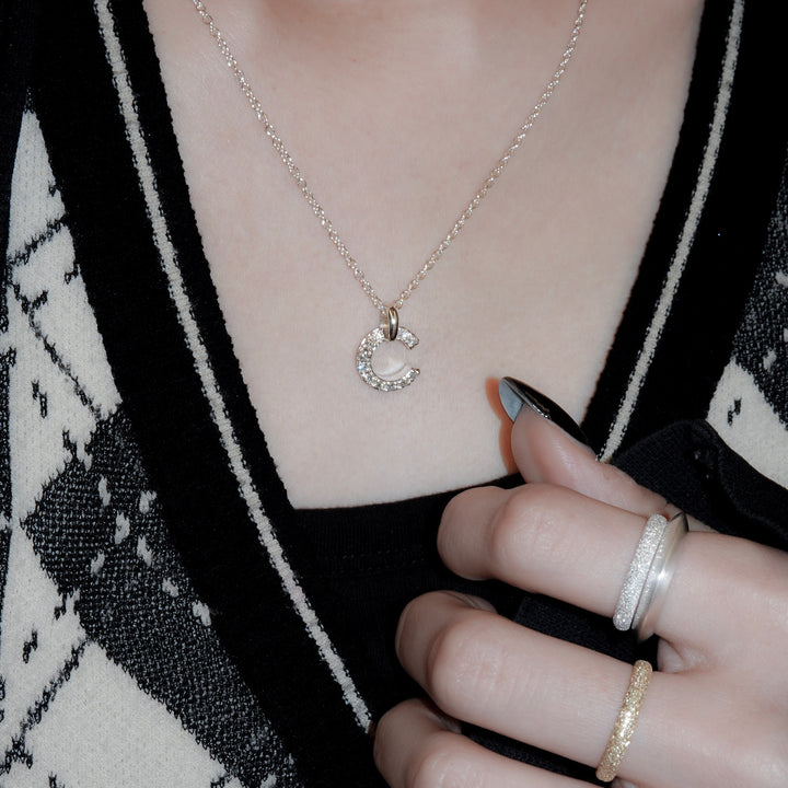 PLATE PENDANT NECKLACE SILVER MOISSANITE