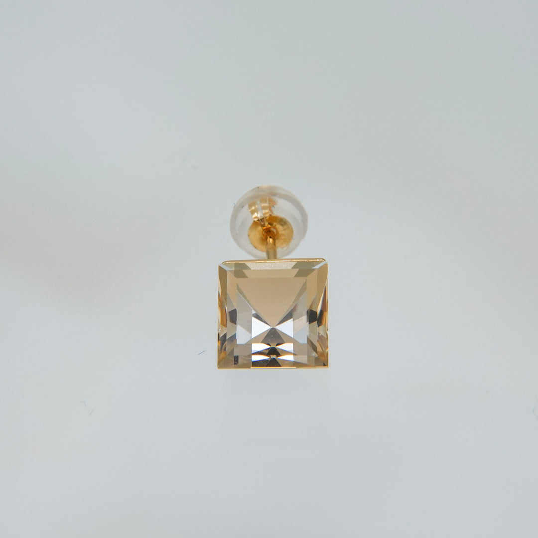 Reflection Quartz Stud Pierced Earring