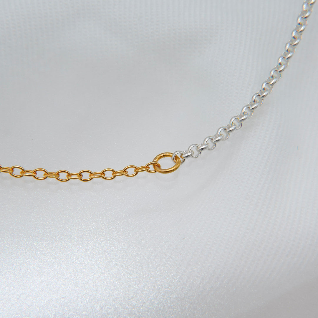 Bicolor Line Neckless