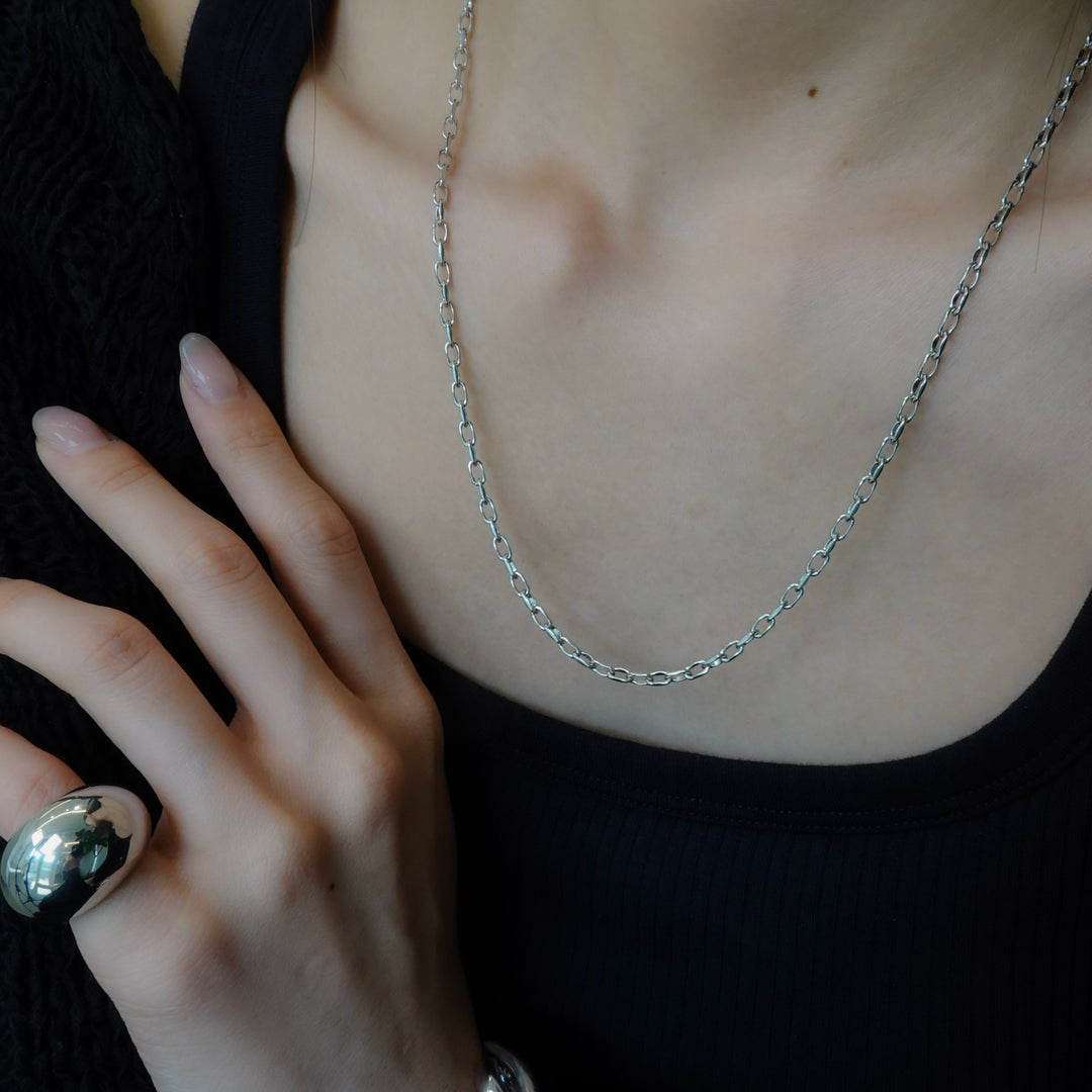 medium chain necklace
