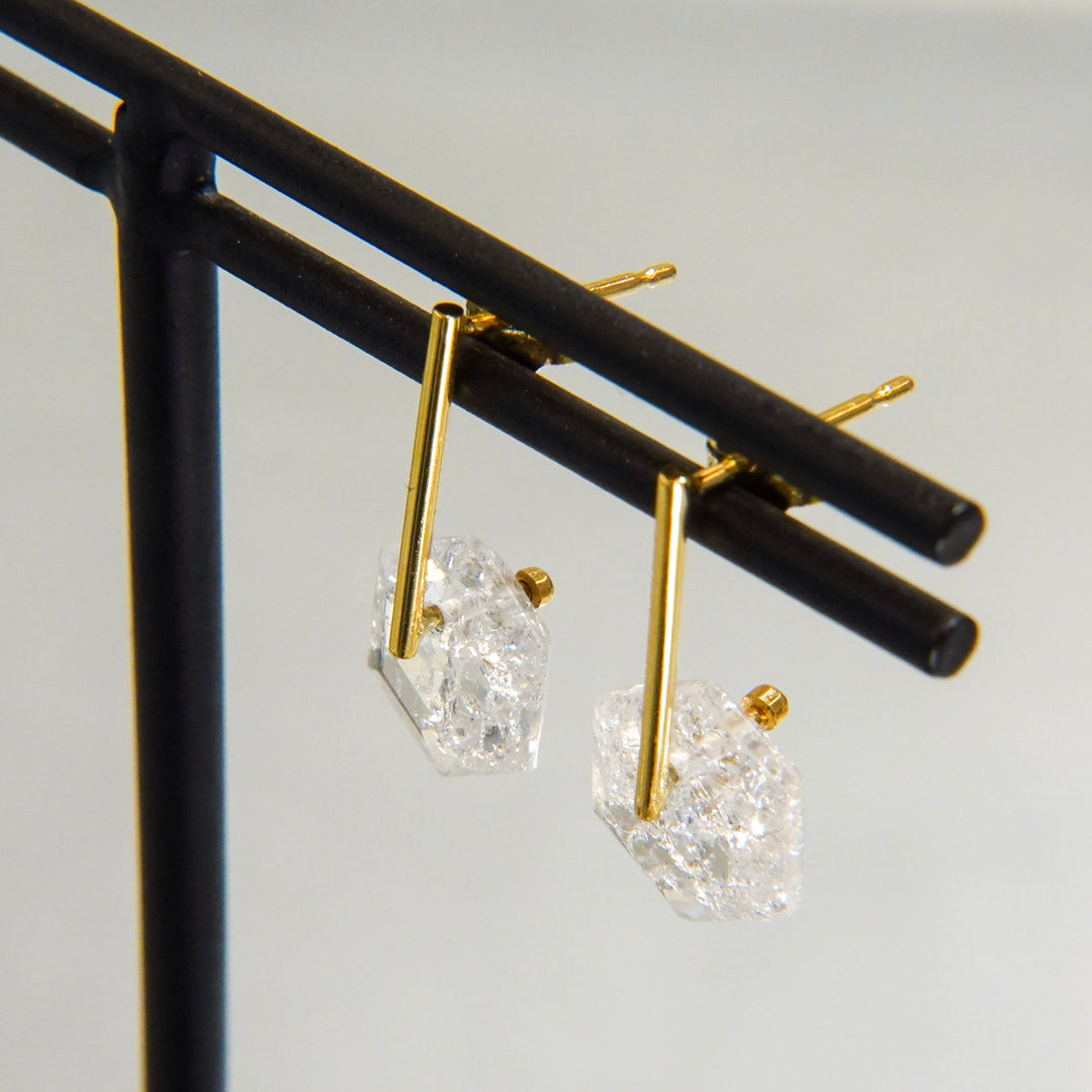 CANDY Crack Quartz Pierced Earring