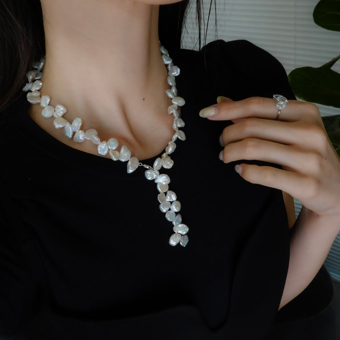 3WAY FALLING PATELS PEARL LARIAT NECKLACE (SV)