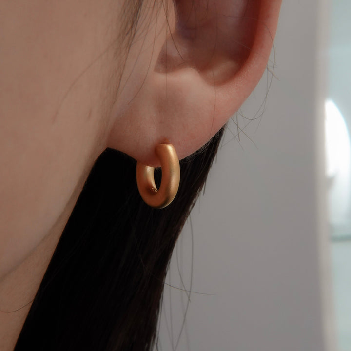 Gold(matte)earclip GME18matteイヤリング(マット仕上げ)