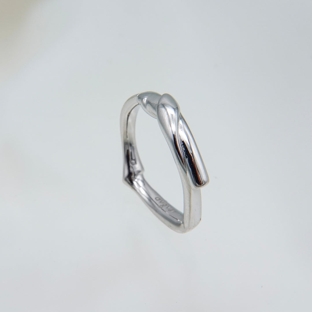 Grass Knot Ring