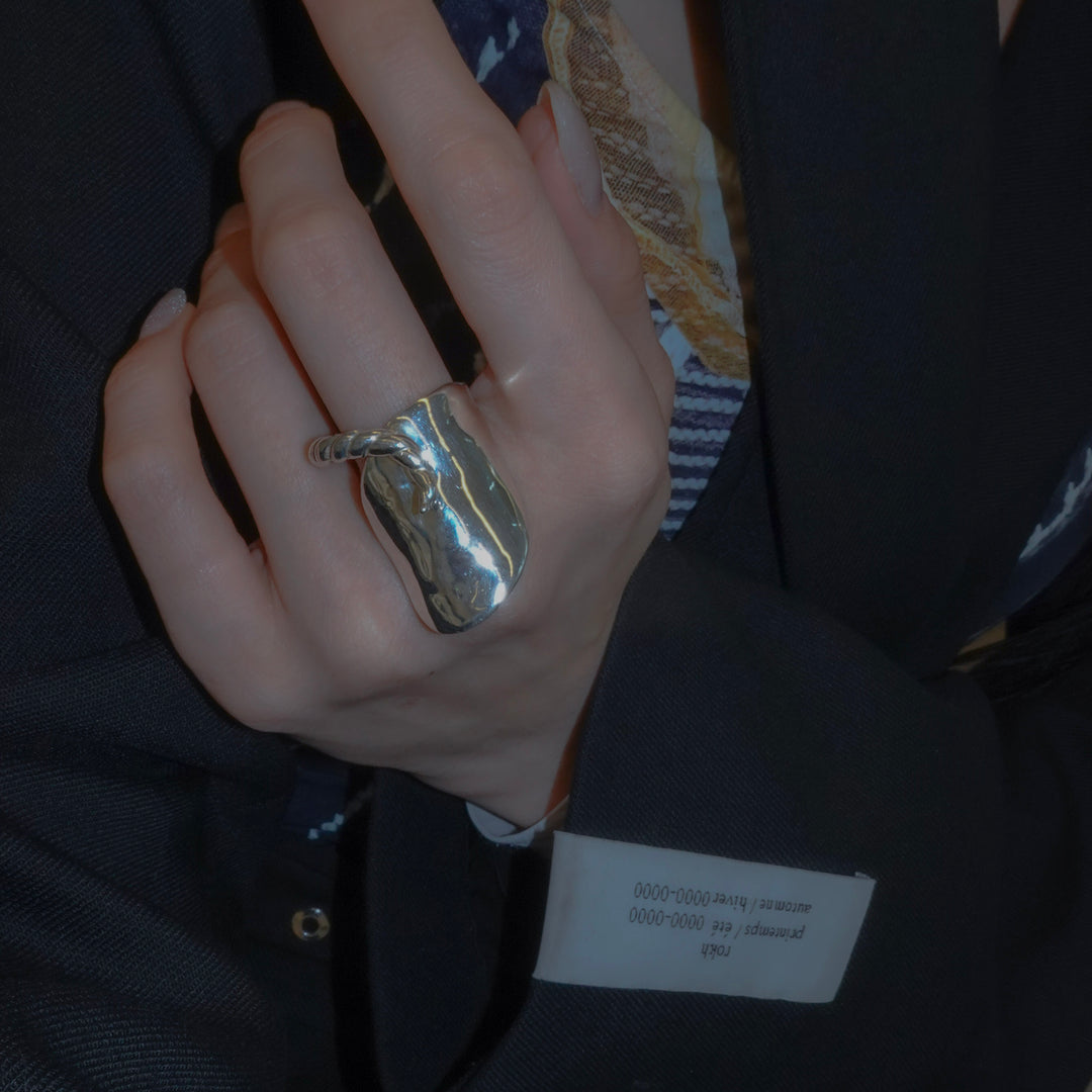 Hylo.002[R]_Helix Surface