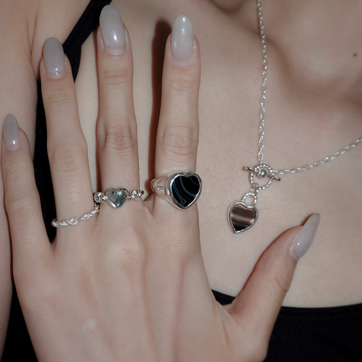 Engraved heart double side ring- Emerald