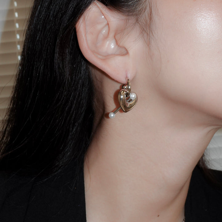 EROS EARRING
