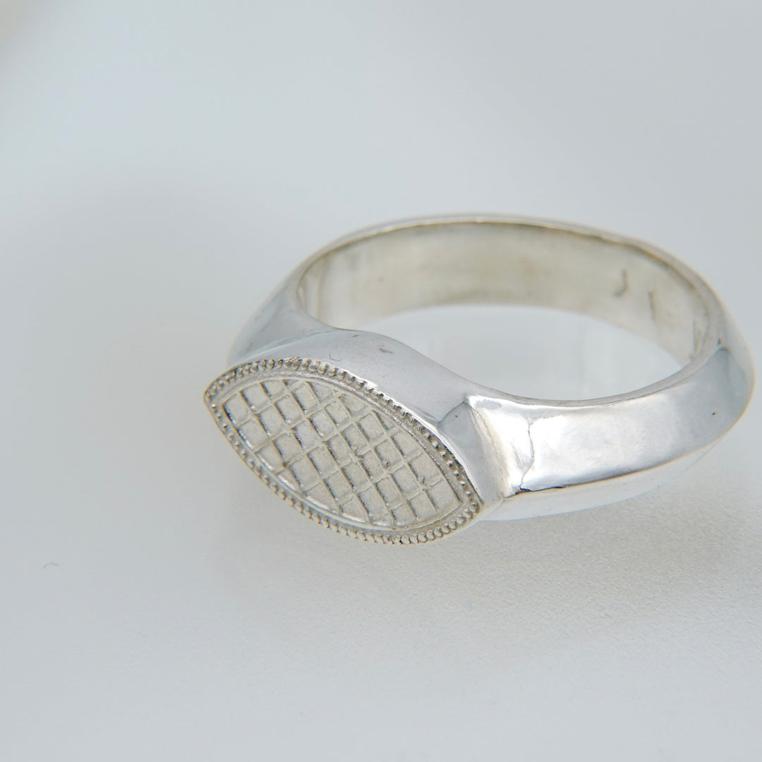 class ring-03