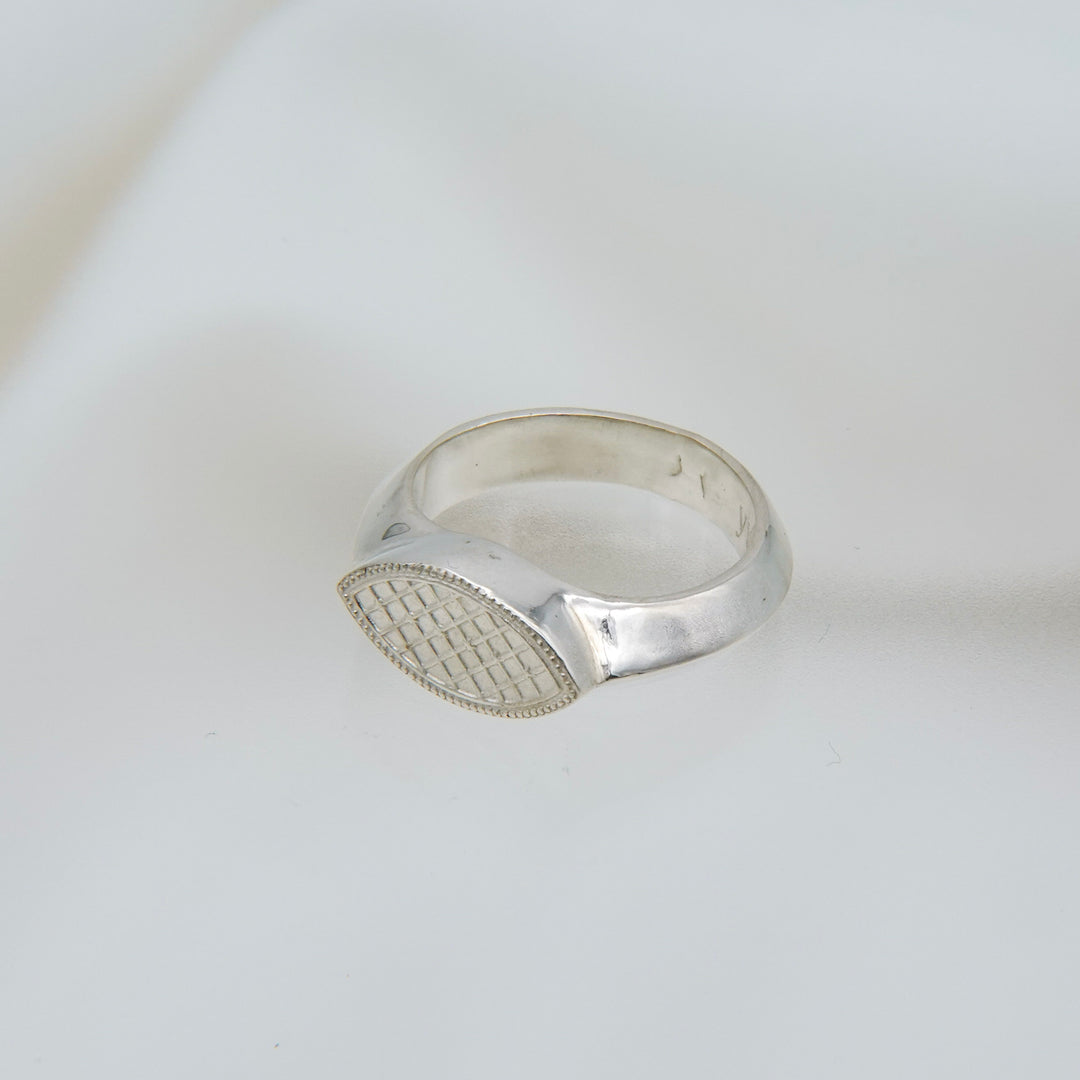class ring-03