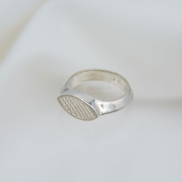 class ring-03