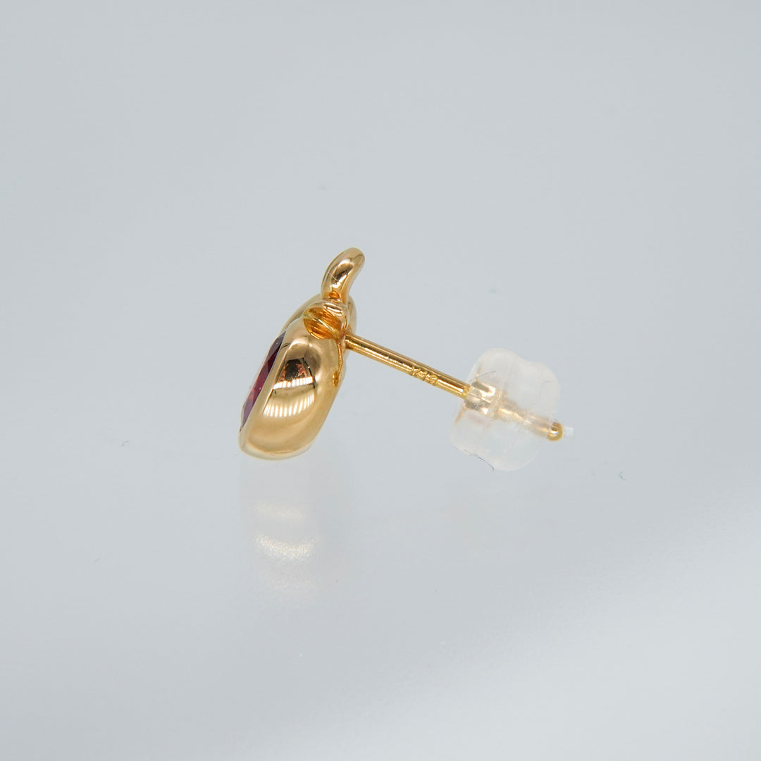 Dear Little Creatures Apple pierced Earring