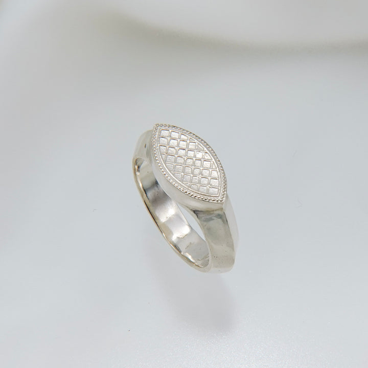class ring-03