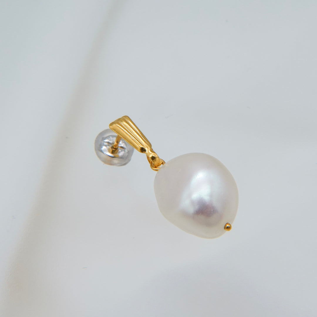 BAROQUE PEARL MEDIUM EARRINGS