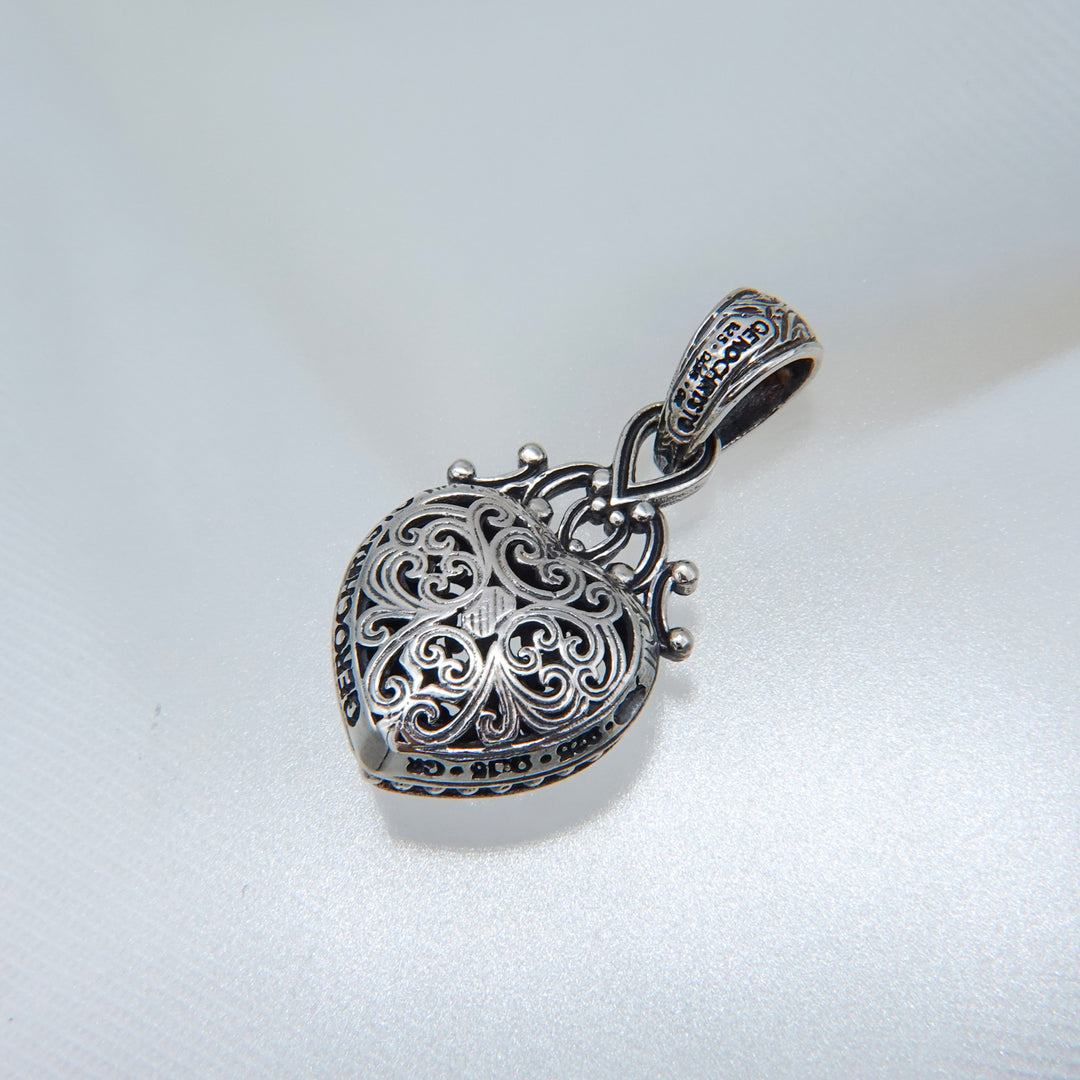 Garden Shadows Hearts Charm_3554