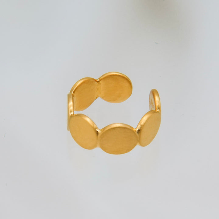 Circles Ear Cuff