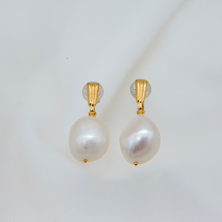 BAROQUE PEARL MEDIUM EARRINGS