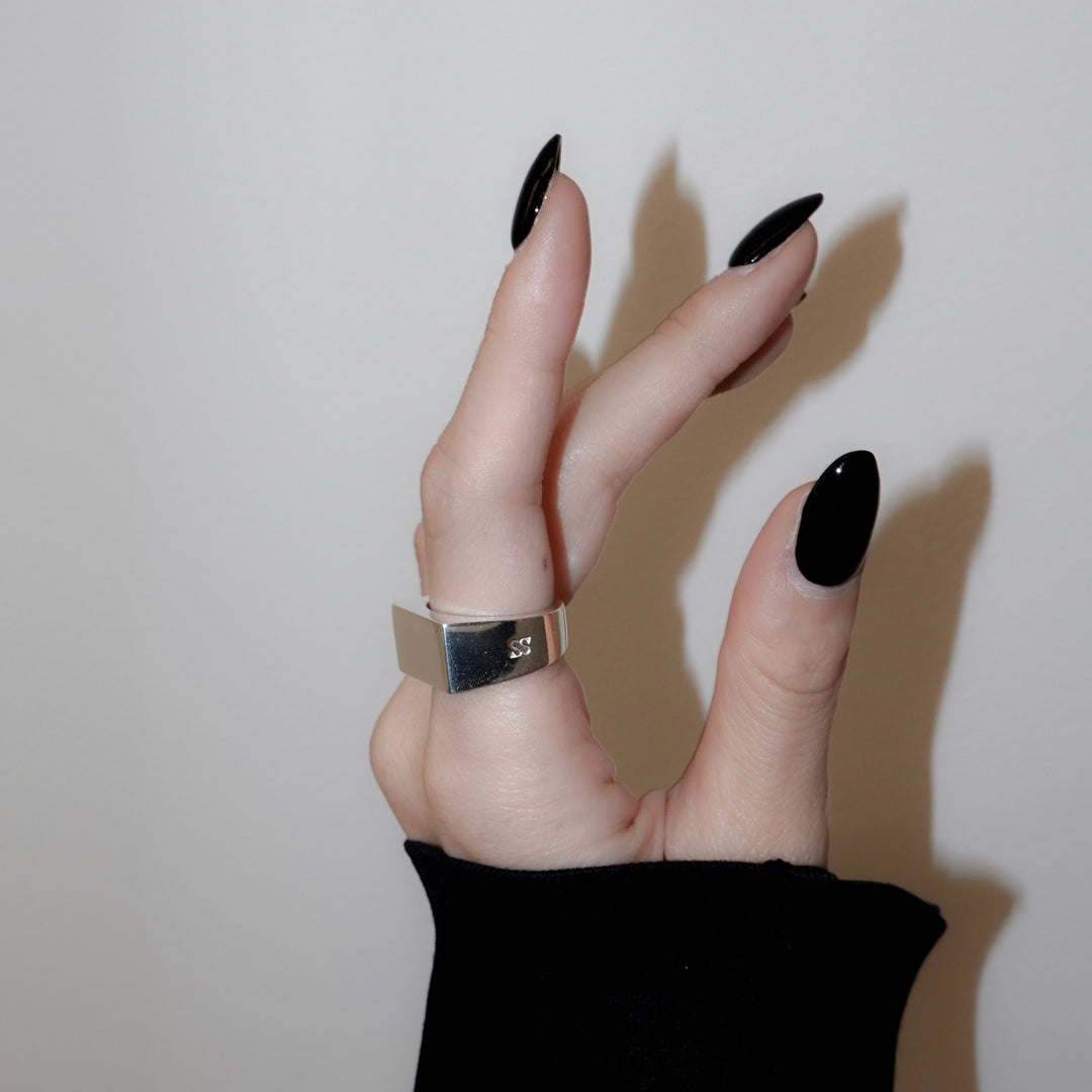 "Proto" signet ring (SILVER)
