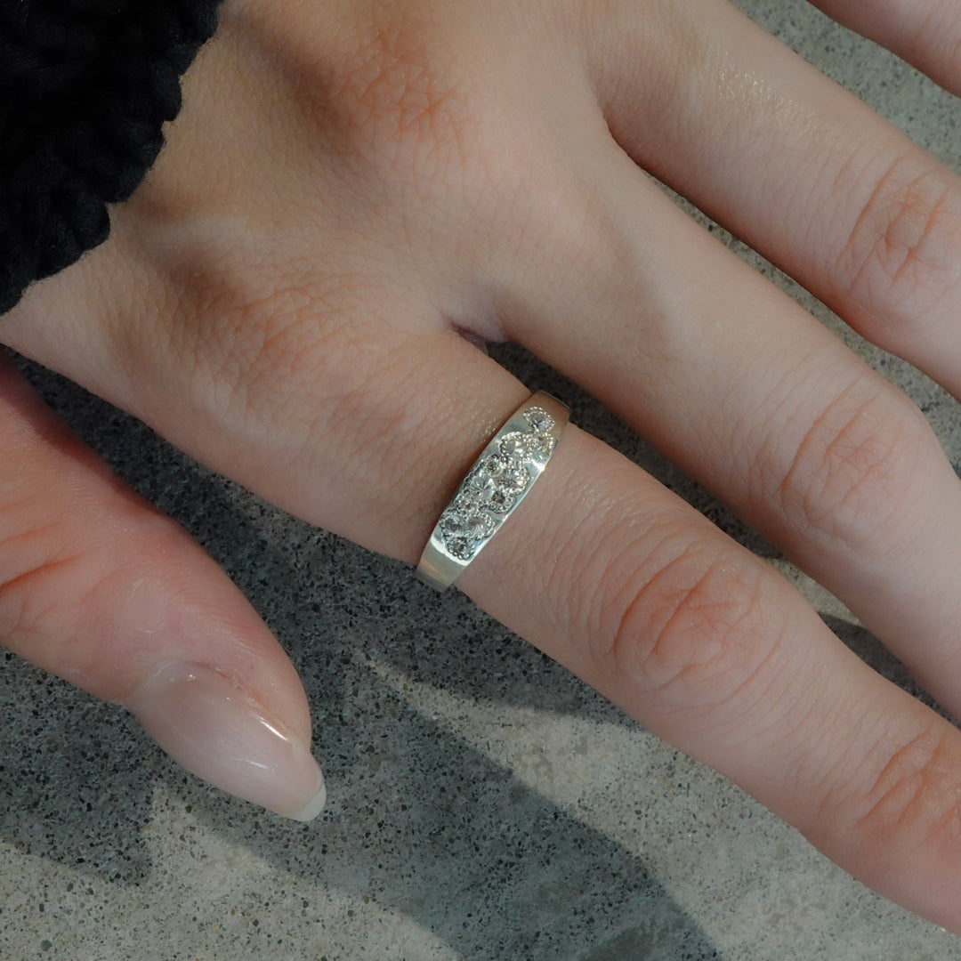 Kao Ring (White)