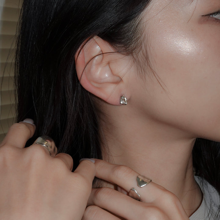 Mountain pierced earrings