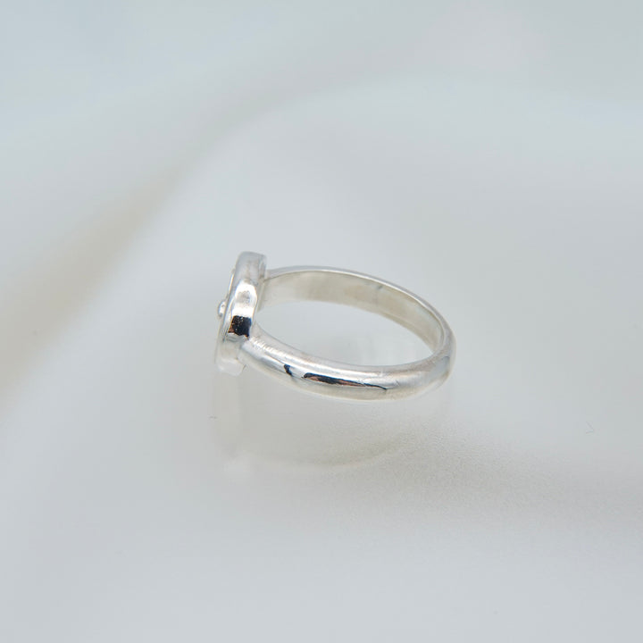 signet flower ring