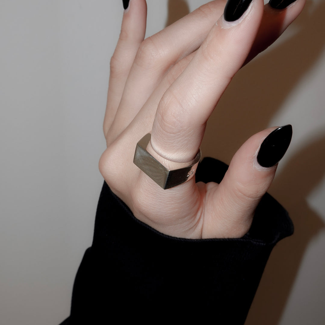 "Proto" signet ring (SILVER)