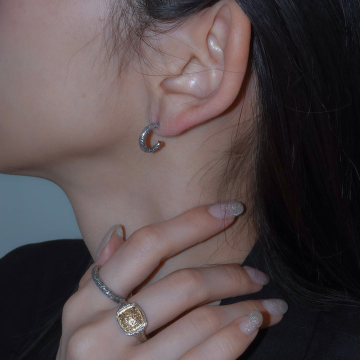 Mini hoop Earrings