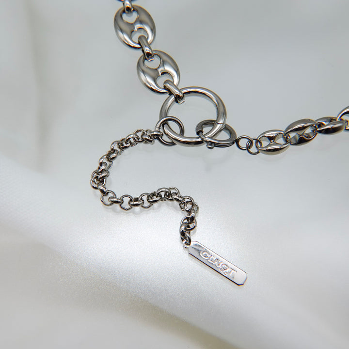AKARI NECKLACE