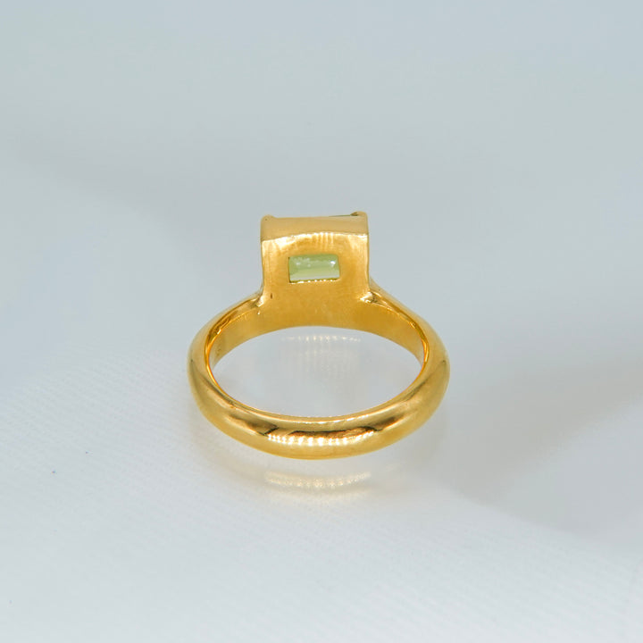 On the edge ring- Peridot