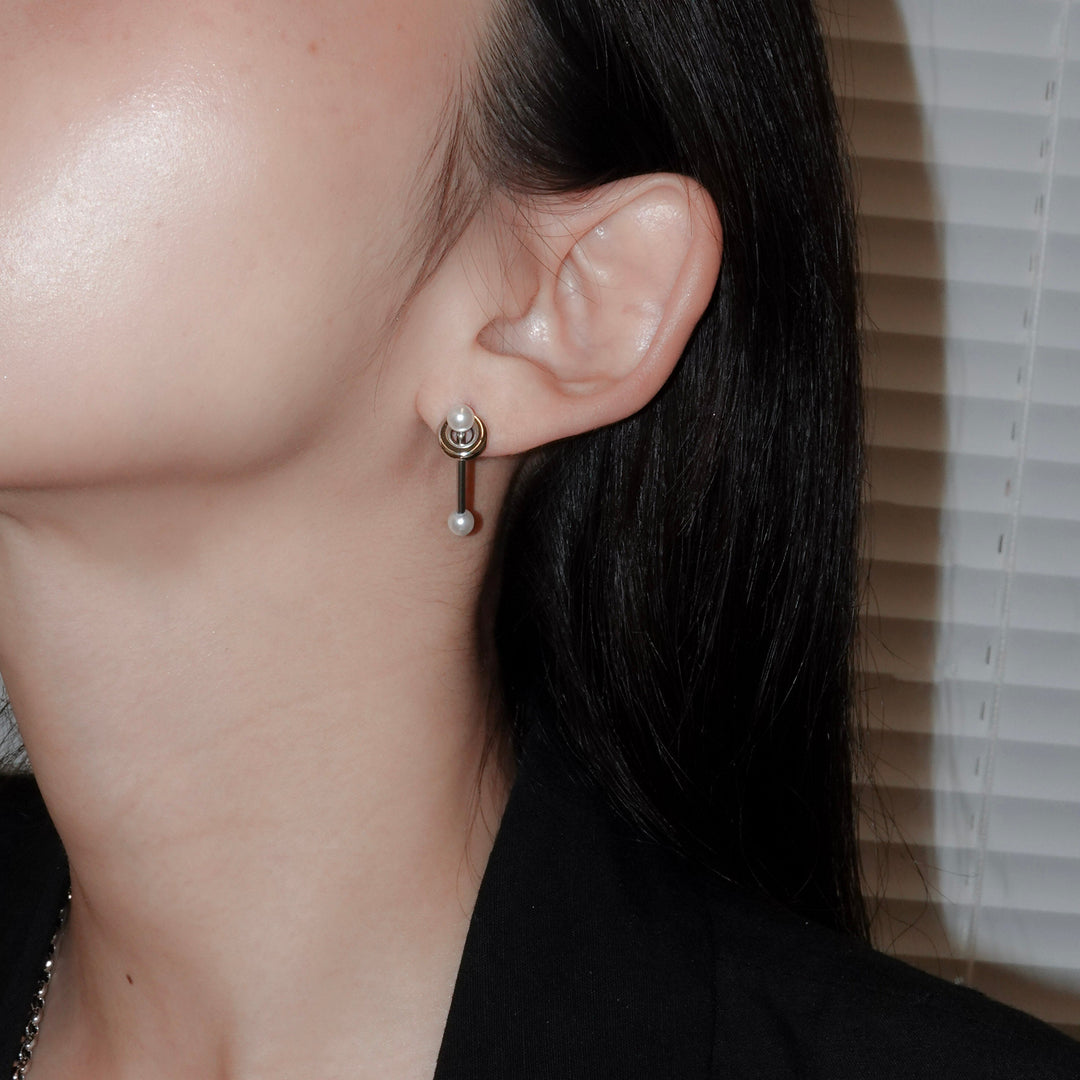 SMITH MEDIUM EARRING