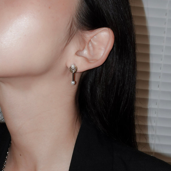 SMITH MEDIUM EARRING