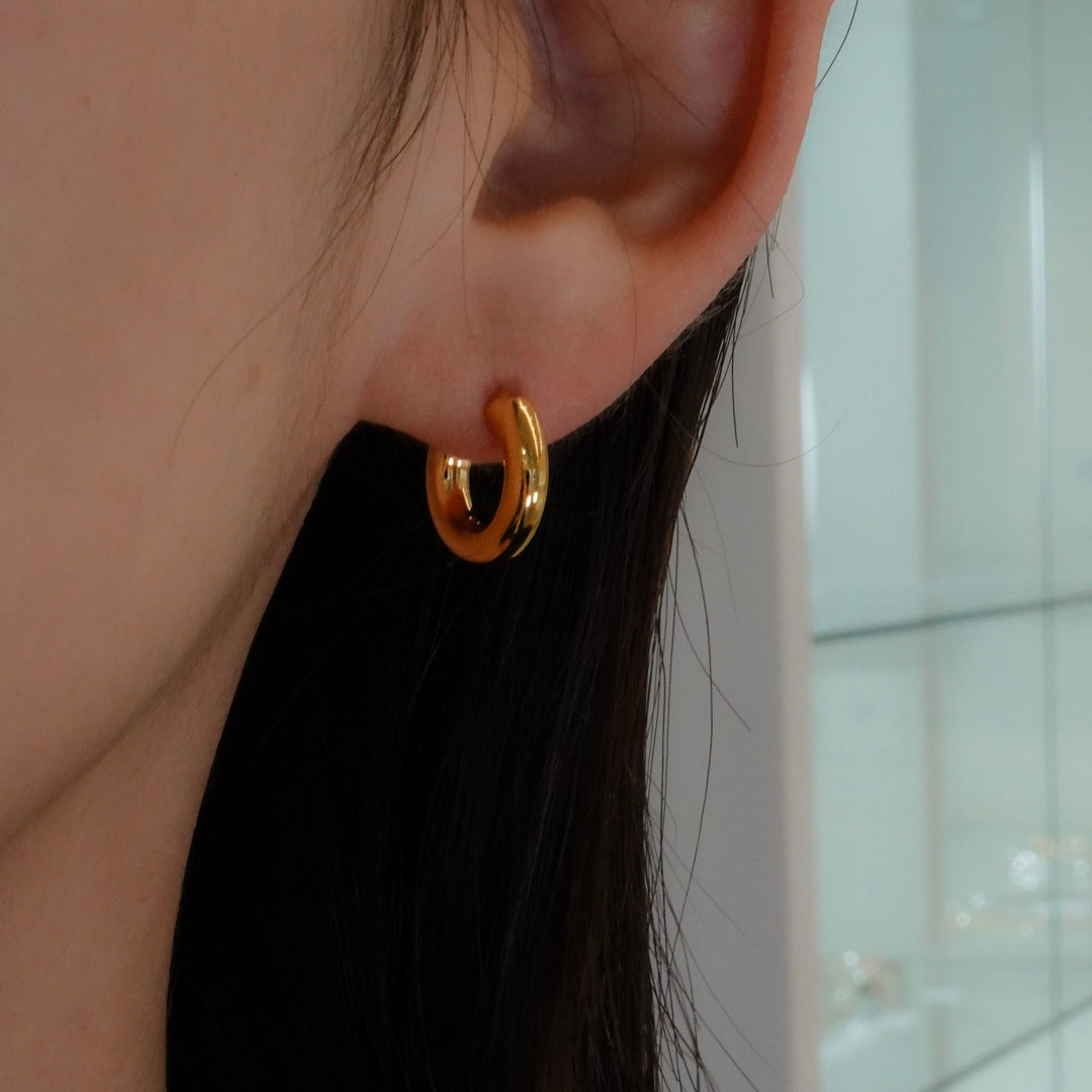 Gold earclip GME18 イヤリング