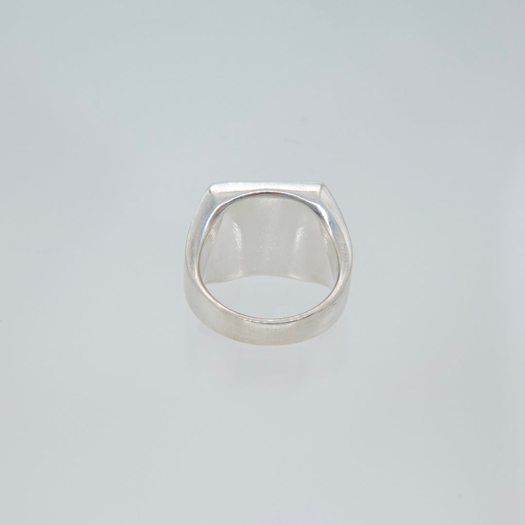 Hii Ring (White)