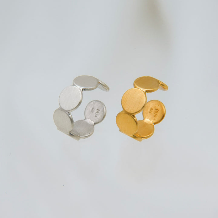 Circles Ear Cuff