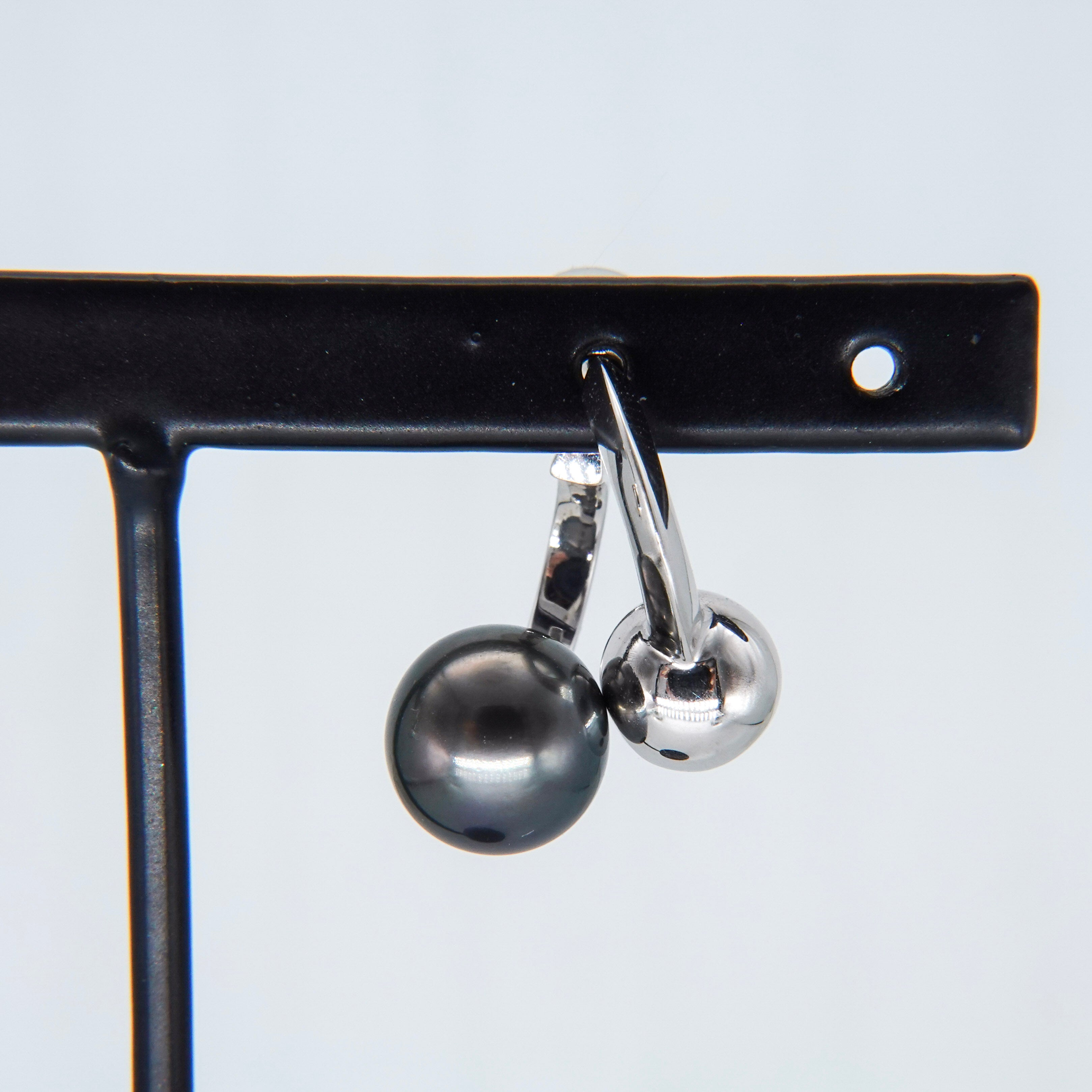Black pearl pierced earrings SMA24K ピアス 黒蝶真珠 – unigem