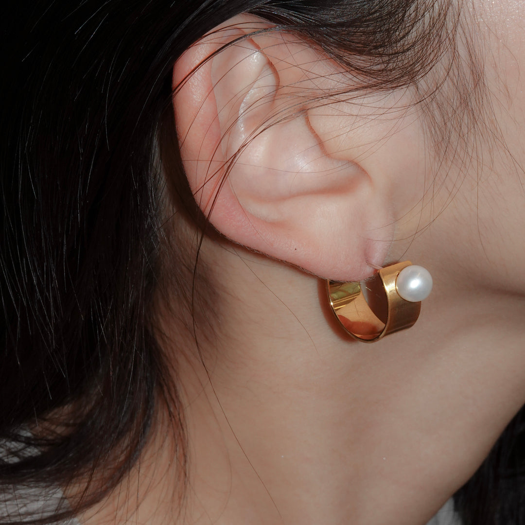 RING pierced earrings