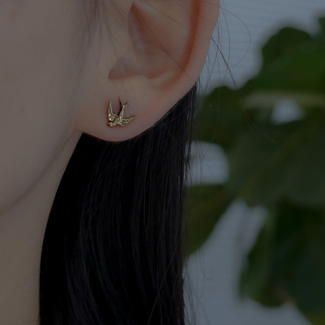 Swallow 14K Gold Stud