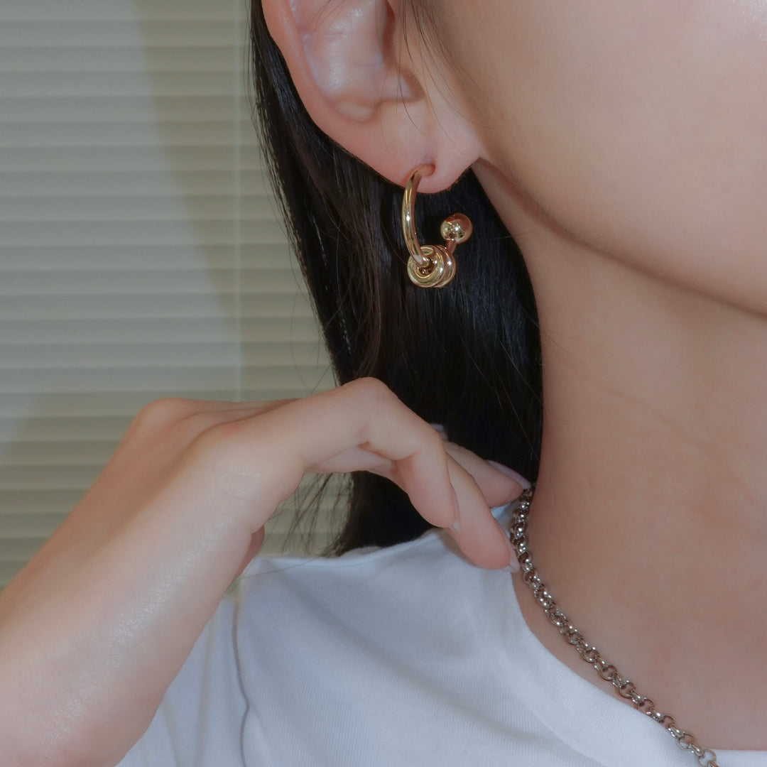 ALAN EARRINGS (Gold)